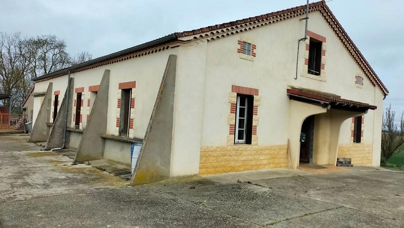 Corps de ferme - 230 m² - 5 pièces