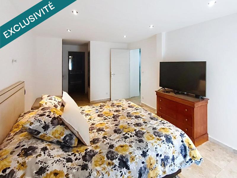 Maison - 180 m² - 7 pièces