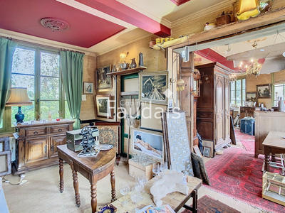 Maison - 250 m² - 8 pièces