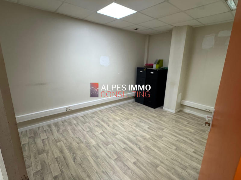 Local d'activités - 508 m²