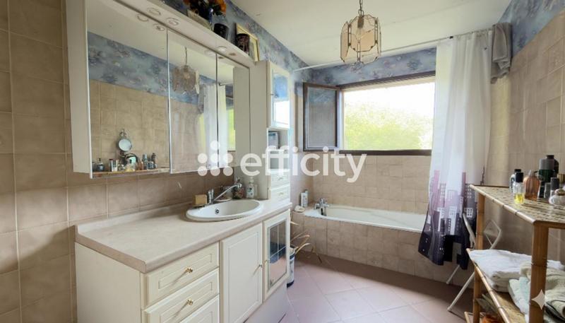 Maison - 101 m² - 4 pièces