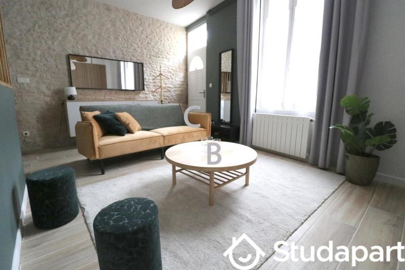 Chambre - 14 m² - 1 pièce