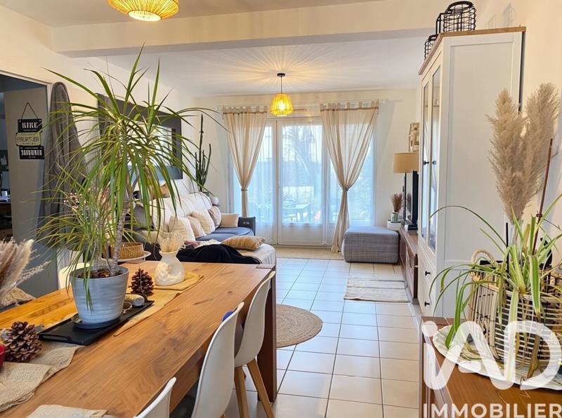 Maison - 94 m² - 4 pièces
