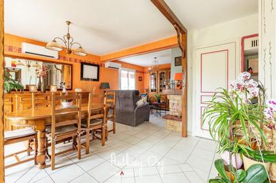 Pavillon - 111 m² - 5 pièces