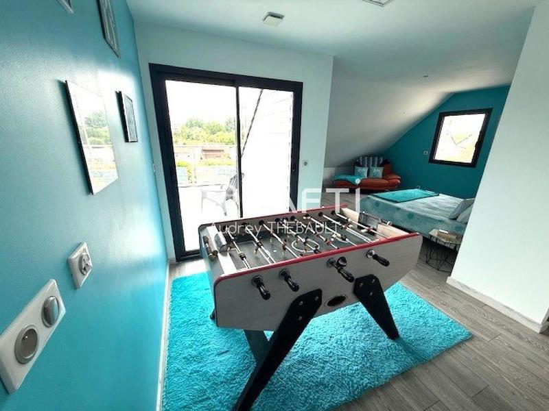 Maison - 365 m² - 10 pièces