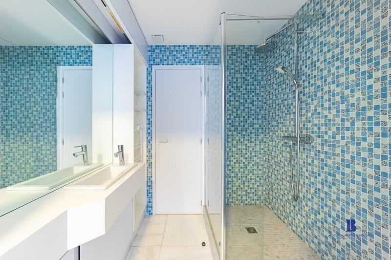 Appartement - 153 m² - 6 pièces