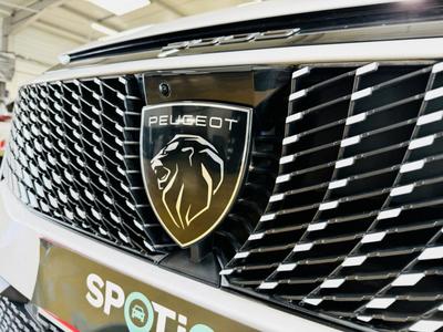 Peugeot 5008 III 1.2 Hybrid 145 E-Dcs6 Allure