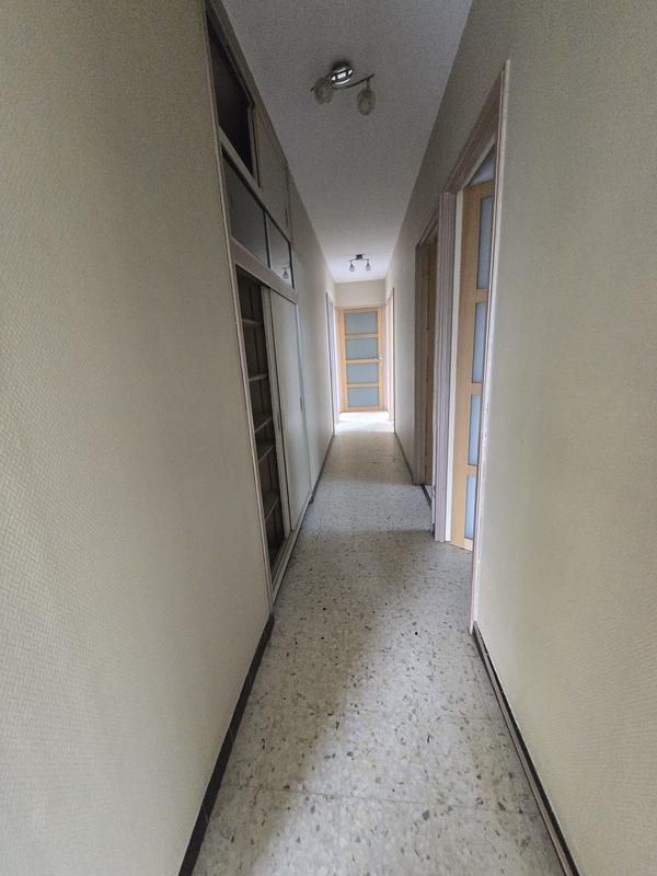 Maison - 141 m² - 8 pièces