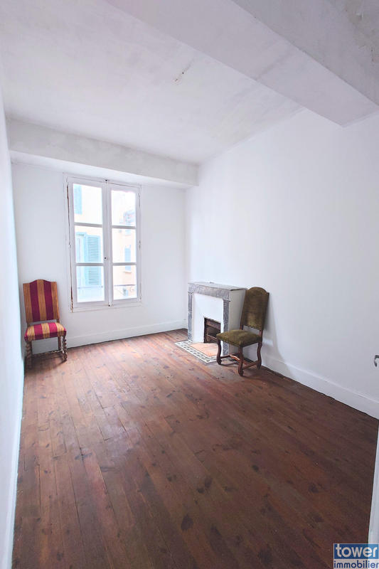 Maison - 420 m² - 17 pièces