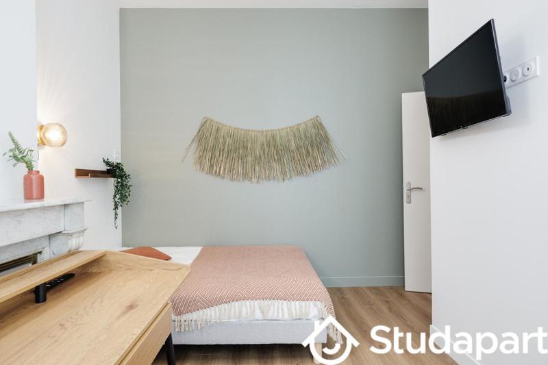 Chambre - 13 m² - 1 pièce