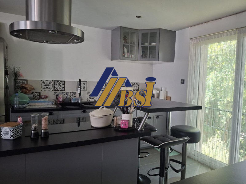 Maison traditionnelle - 149 m² - 7 pièces