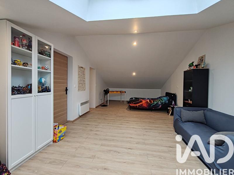 Maison - 203 m² - 8 pièces