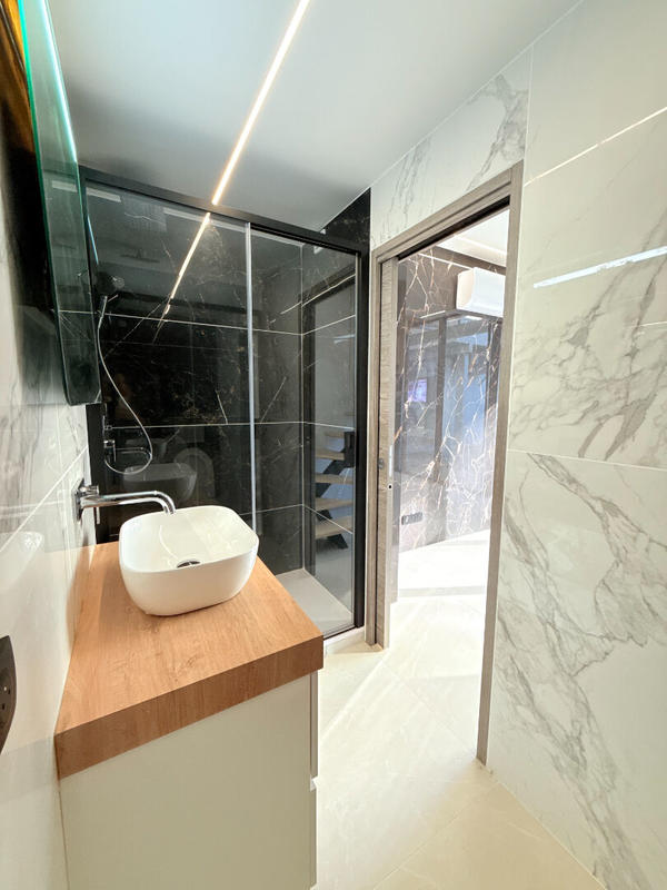 Local commercial - 42 m² - 2 pièces