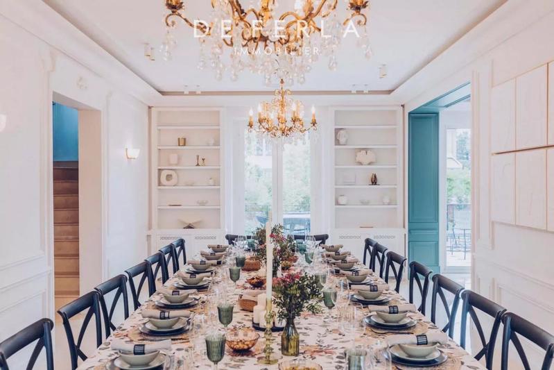 Maison de maîtres - 536 m² - 15 pièces