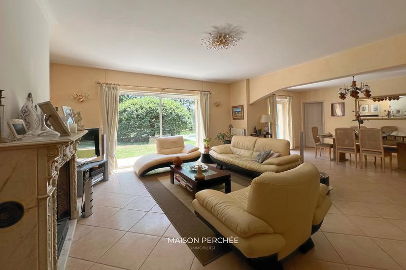 Villa - 210 m² - 7 pièces