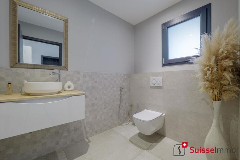 Villa - 302 m² - 7 pièces