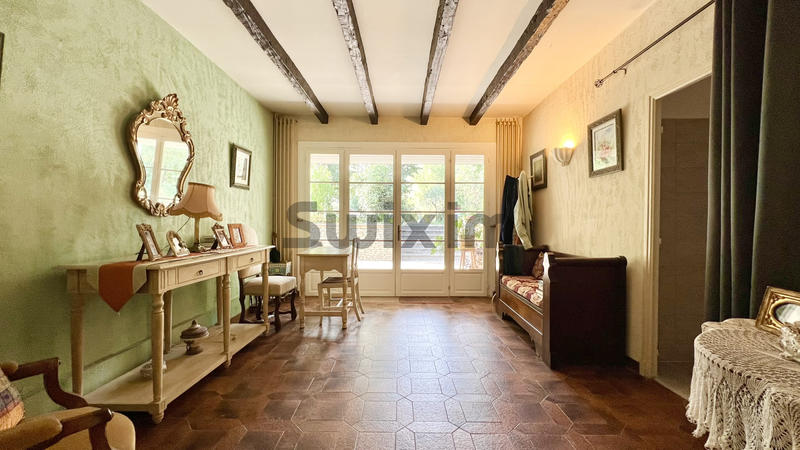 Mas - 400 m² - 13 pièces