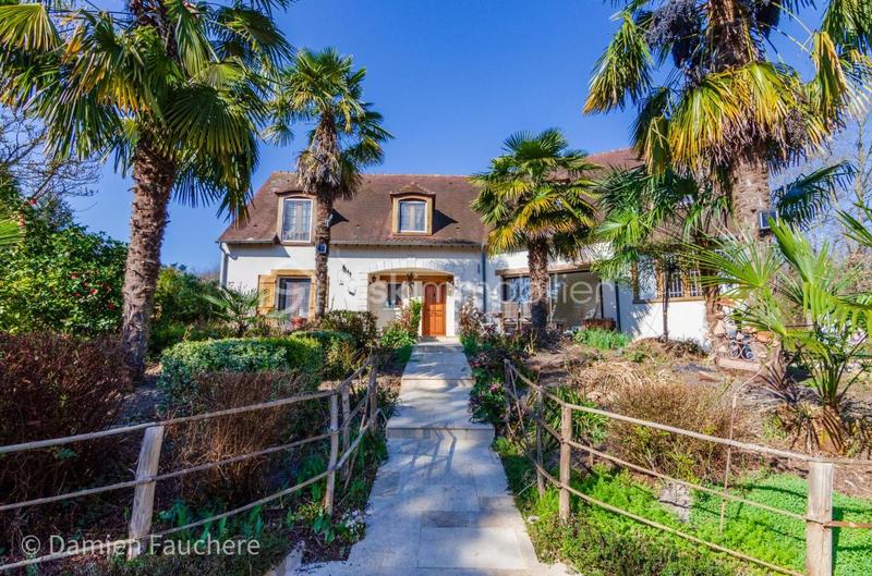 Demeure - 320 m² - 10 pièces