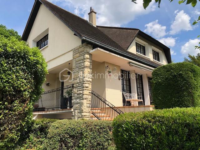 Maison - 171 m² - 6 pièces