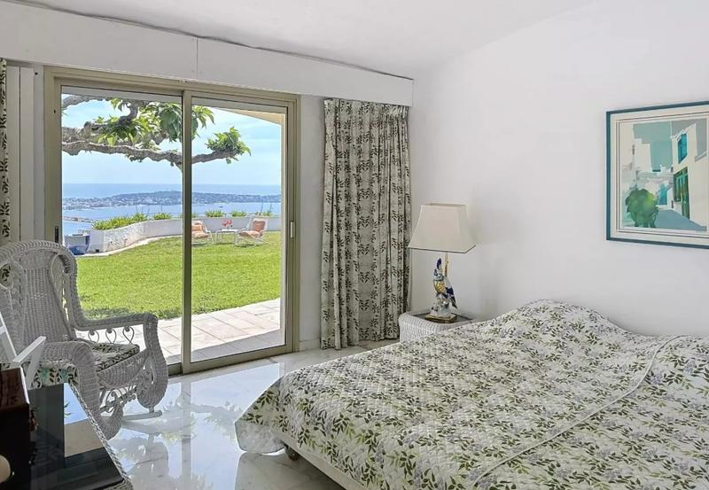 Maison - 490 m² - 10 pièces