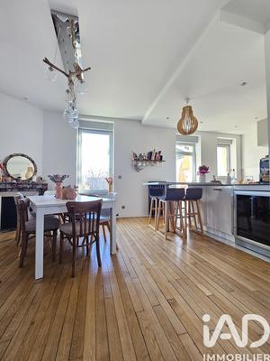 Maison - 177 m² - 6 pièces