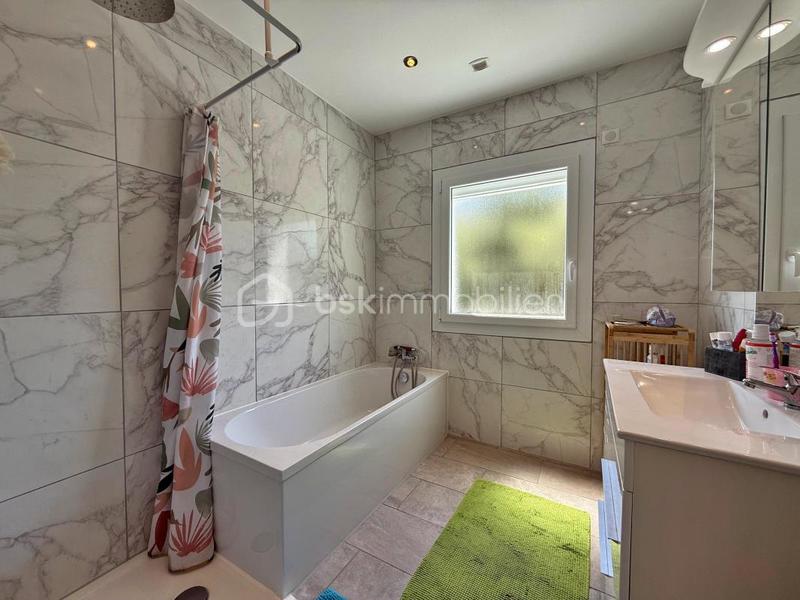 Maison - 117 m² - 5 pièces