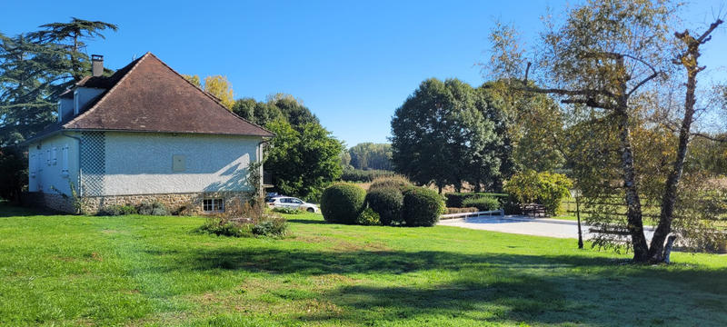 Maison - 200 m² - 8 pièces