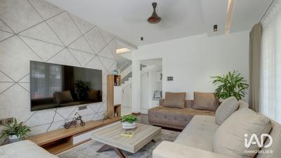 Maison - 90 m² - 4 pièces