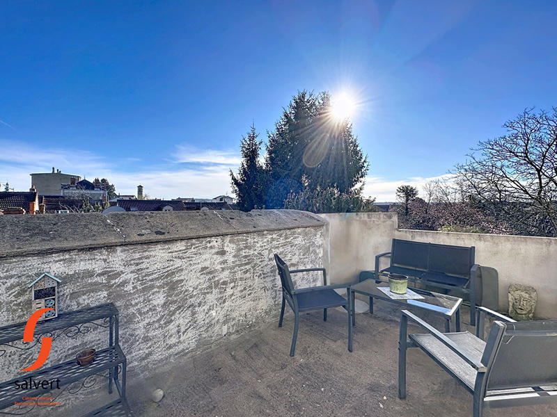 Maison - 140 m² - 5 pièces