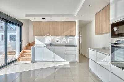 Maison - 105 m² - 4 pièces