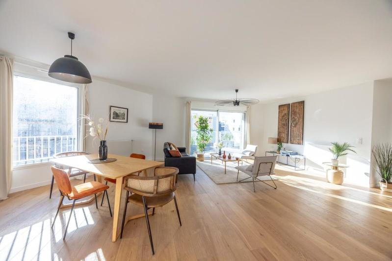 Appartement - 102 m² - 4 pièces