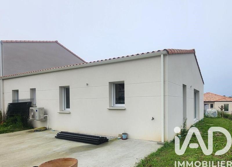 Maison - 85 m² - 4 pièces