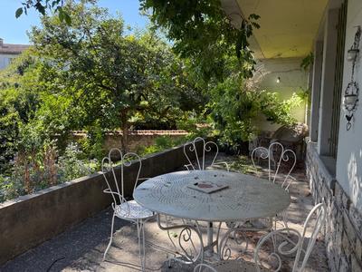 Maison - 262 m² - 12 pièces