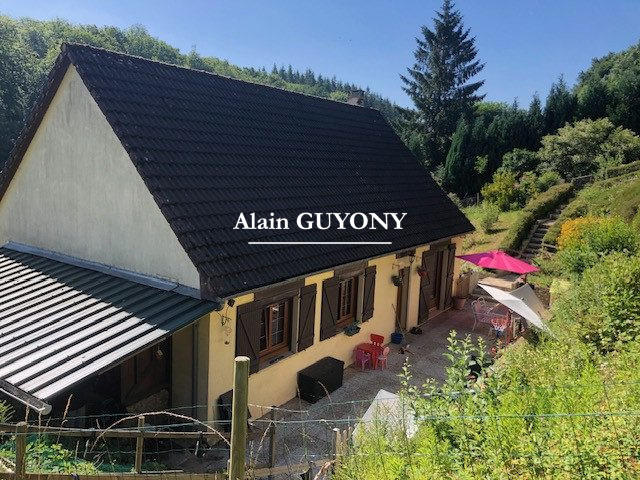 Maison traditionnelle - 96 m² - 5 pièces