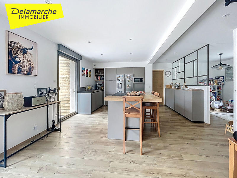 Maison - 166 m² - 7 pièces