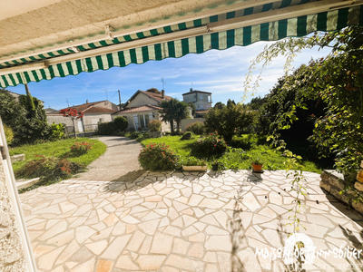 Maison - 207 m² - 9 pièces