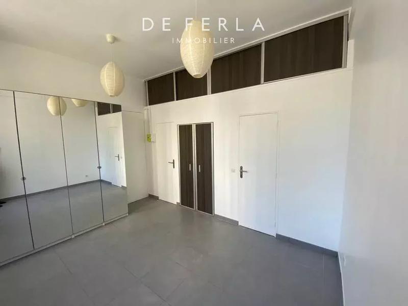 Studio - 17 m² - 1 pièce