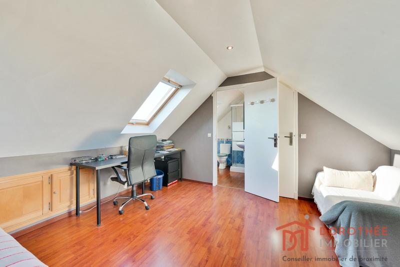 Maison - 87 m² - 5 pièces