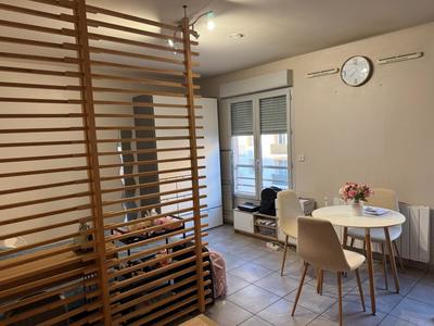 Studio - 27 m² - 1 pièce