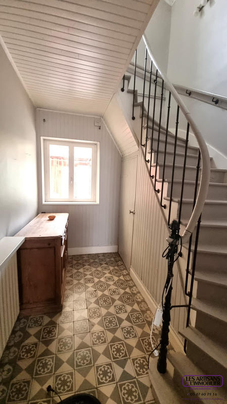 Maison ancienne - 180 m² - 7 pièces