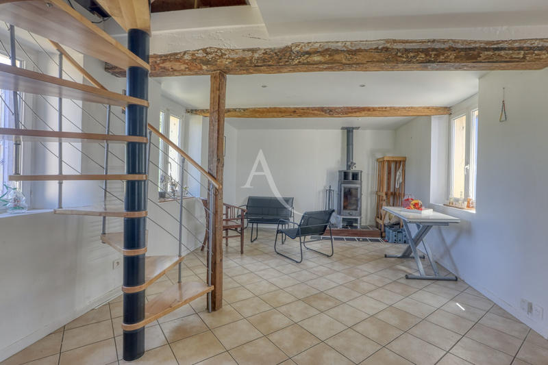 Maison - 64 m² - 4 pièces