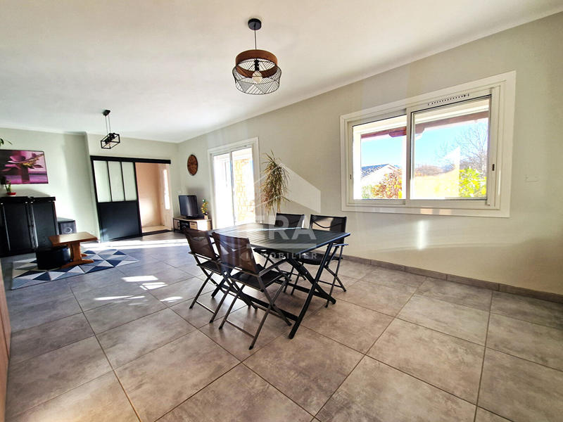 Maison - 139 m² - 5 pièces