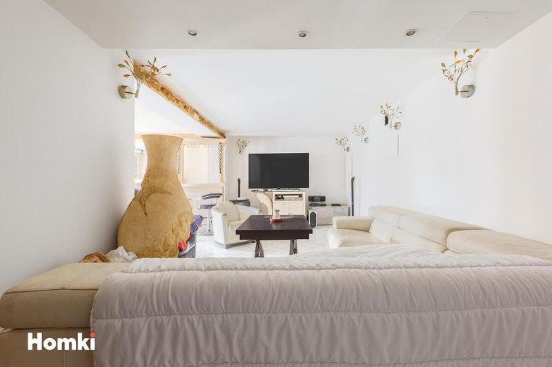 Maison - 180 m² - 6 pièces