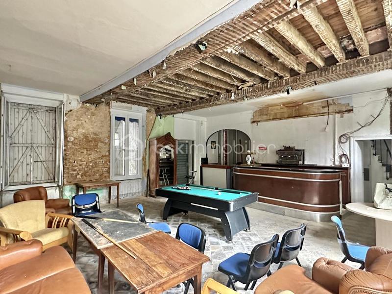 Immeuble - 220 m² - 10 pièces