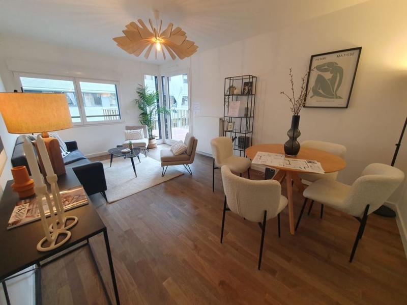 Appartement - 80 m² - 4 pièces
