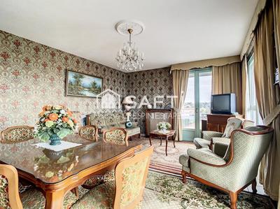 Appartement - 93 m² - 4 pièces