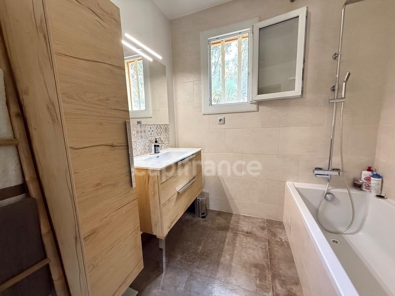 Maison - 87 m² - 4 pièces