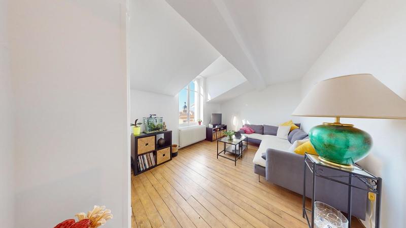 Appartement - 75 m² - 3 pièces