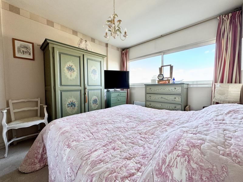 Appartement - 99 m² - 5 pièces