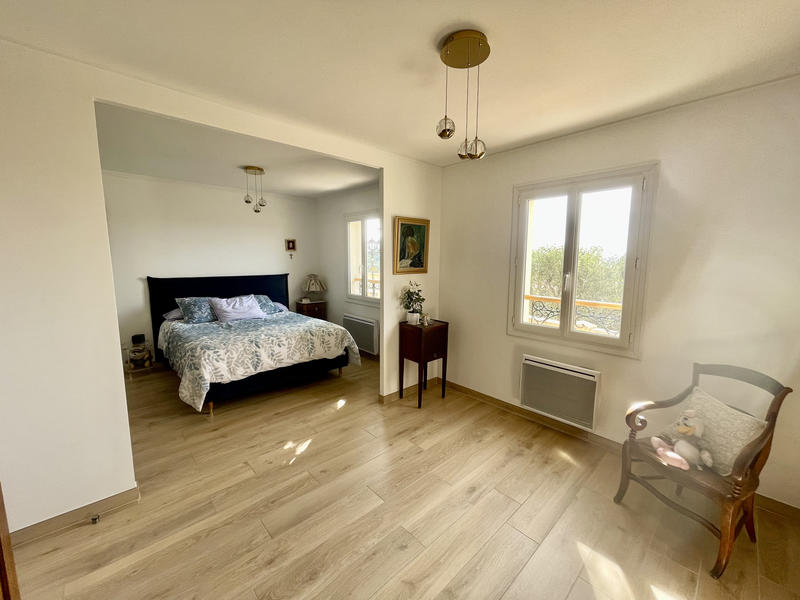 Maison - 198 m² - 5 pièces